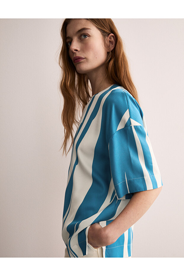 Çizgi Detaylı Bluz - 2