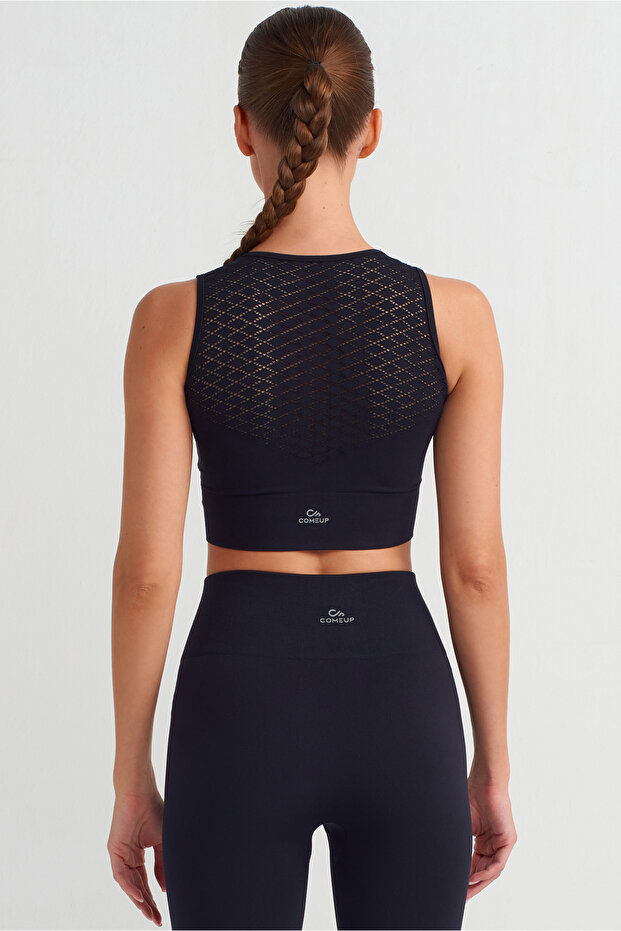 Crop Top with Perforated Back Pad Black - 4