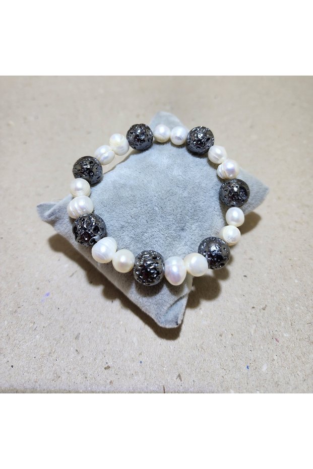 Real Culture Pearl and Lava Natural Stone Bracelet