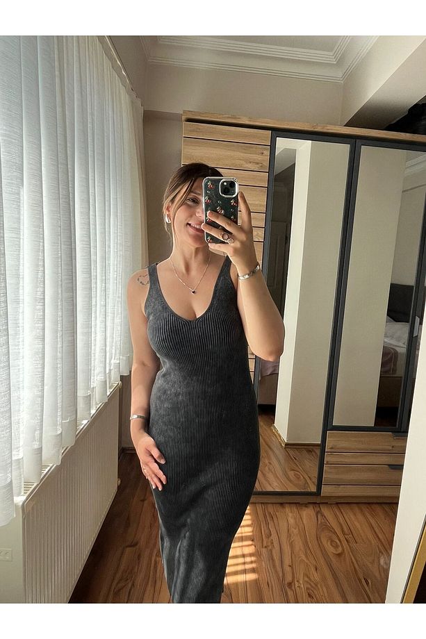 Antrasit Renk Yıkamalı Triko Elbise - 4
