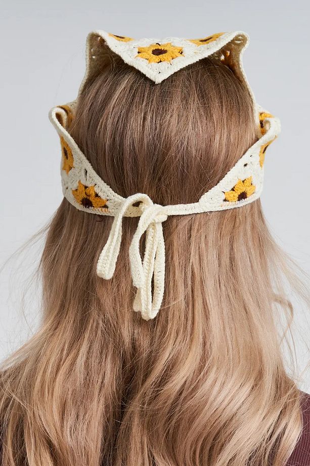 Çiçekli Örgü Üçgen Bandana - 8