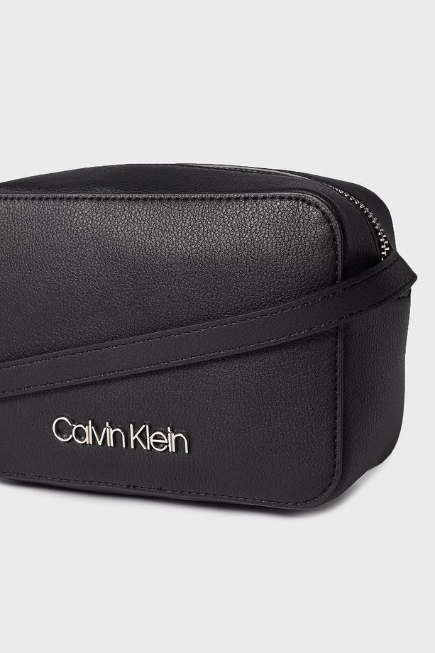 Ck Must Camera Bag - 3