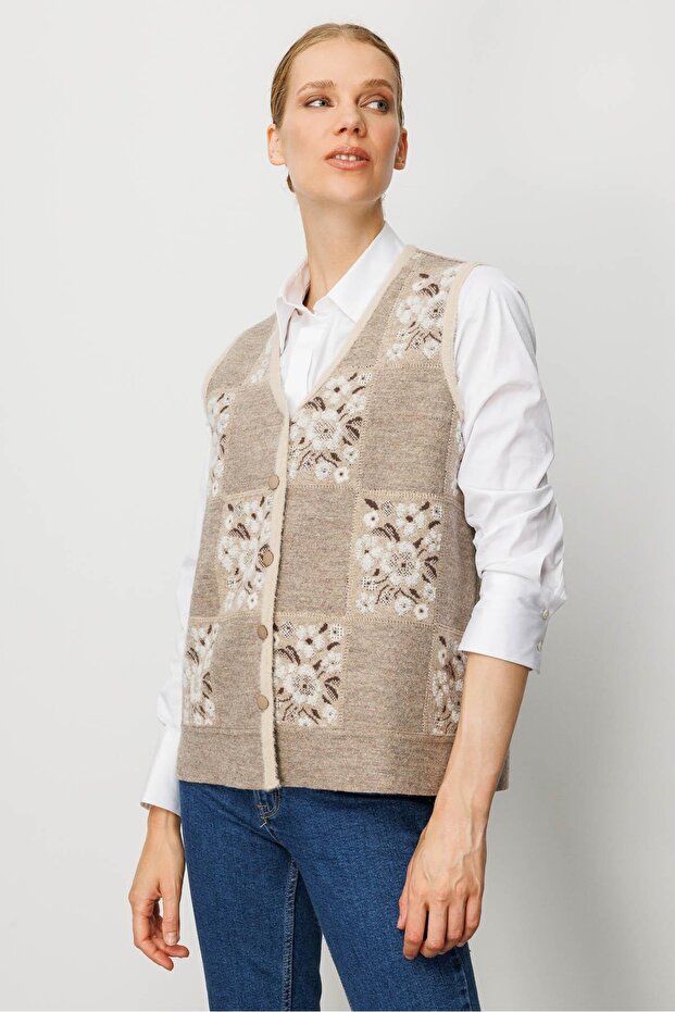 Kadın Pıtırcık Çiçekli Patchwork Keçe Yün Yelek Bej_Kemik - 4