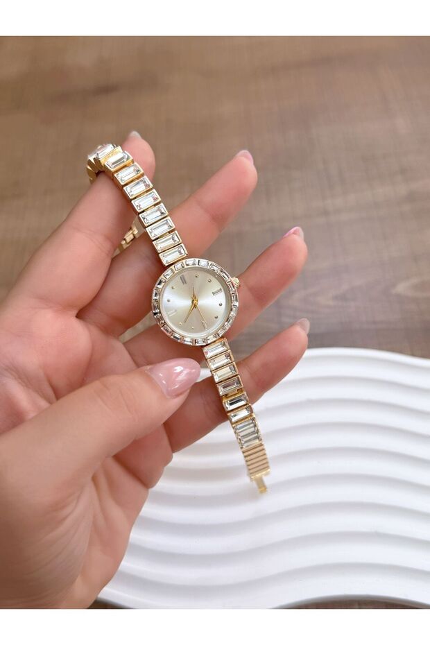 New Waterway Stone Stylish Design Women's Wristwatch