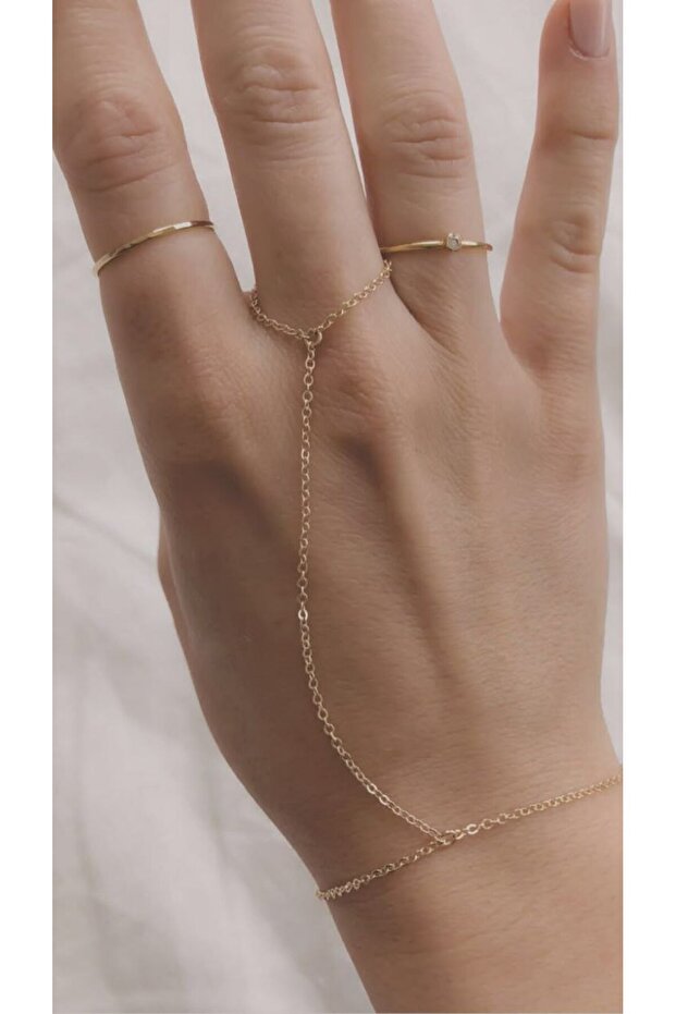 Elegant Stylish Women's Shahmeran Bracelet Accessory