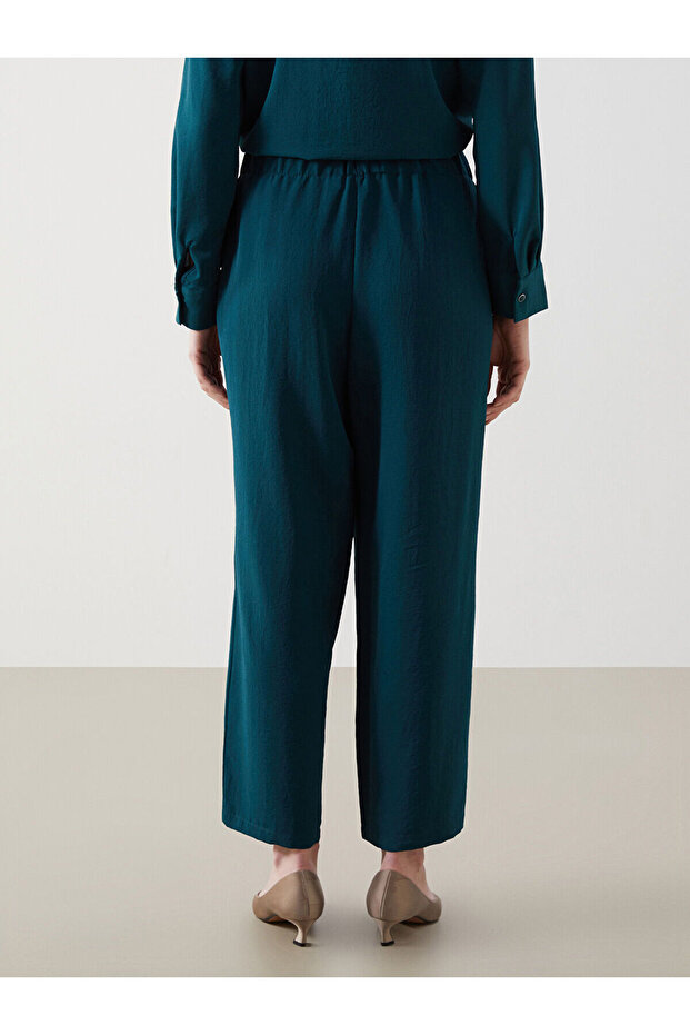 Damenhose mit elastischem Bund - 4