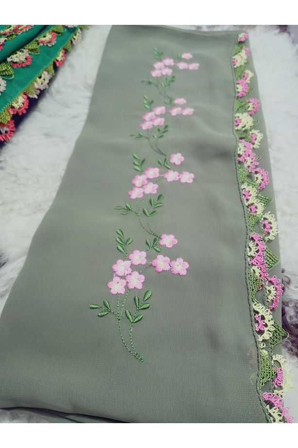 El Emeği Nakış Işlemeli Iğne Oyalı Namaz Örtüsü Çeyizlik Mevlit Başörtüsü Krep Kumaş 145x75 Cm - 3