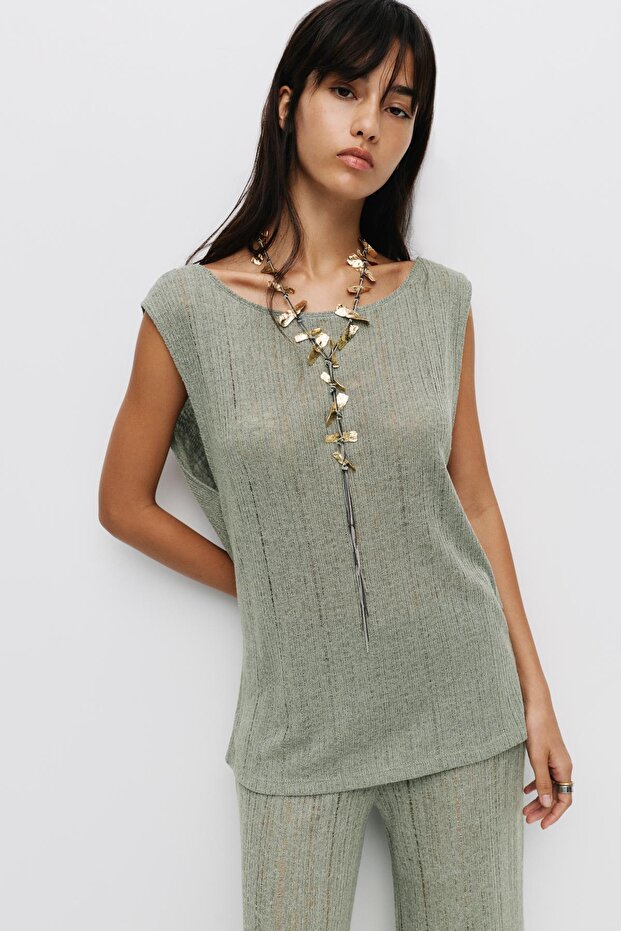 Delikli örgü top - 2