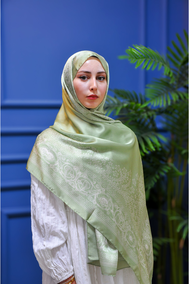 شال حرير بنمط Lâlezar Janjan - 3