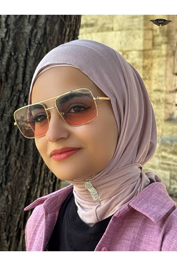 ربط هيقاب العظم عليه الحجارة
