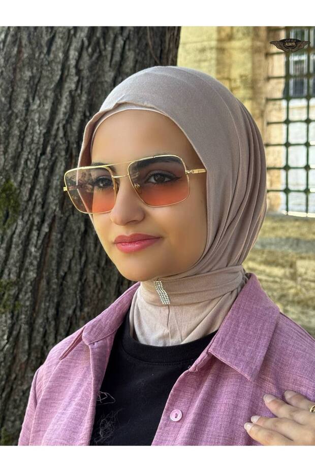 ربط هيقاب العظم عليه الحجارة