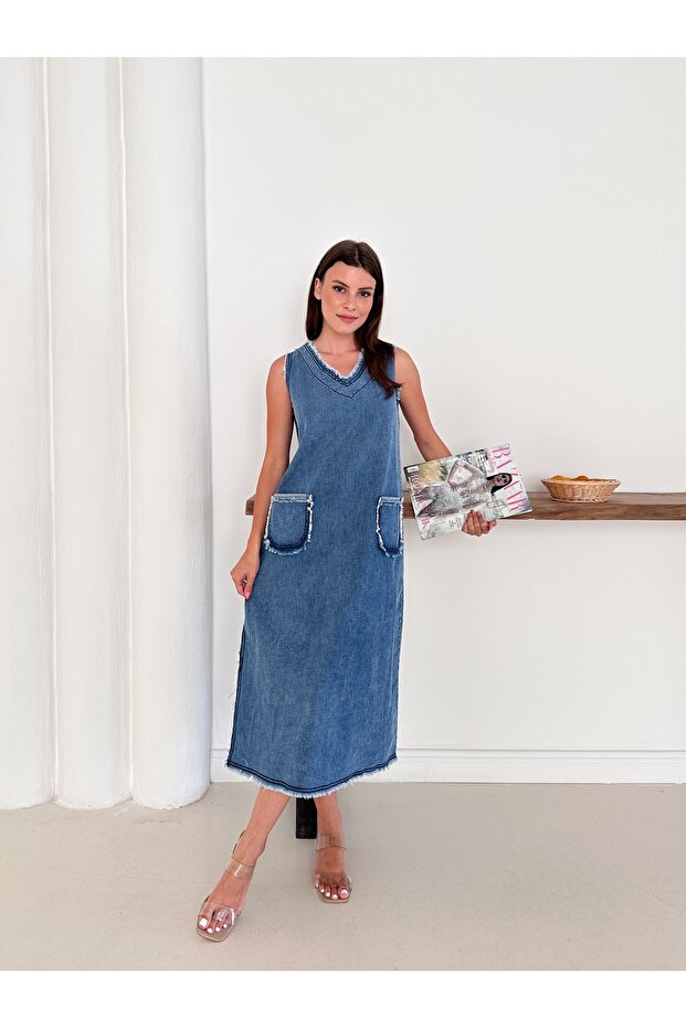 Dress Zero Sleeve Front Pocket Slit Denim Fabric