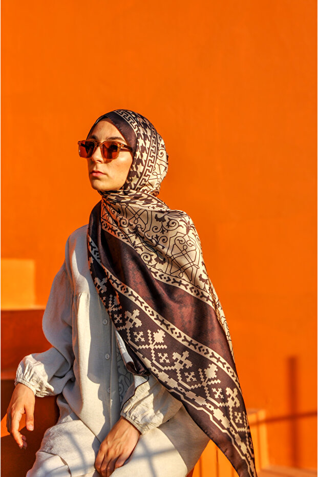 شال حريري بنمط آيز جانجان - 3