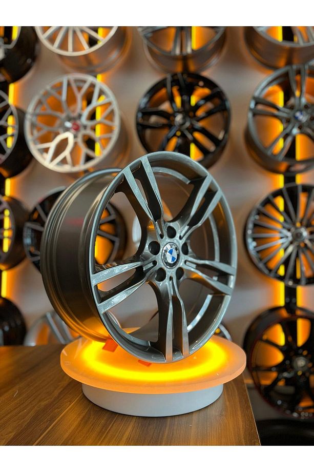 8.0-9.0-*19-5*120 ET35 72.6 Uyumlu Titanium Grey BMW F30 - 1