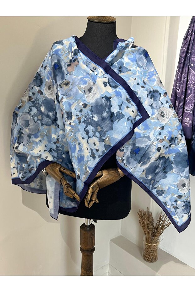 شال ناعم باللون الأزرق الداكن بنمط الزهرة - 6