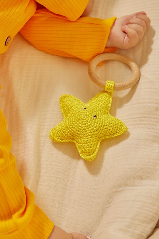 Natural Baby Knitted Amigurumi Teether Star Yellow 9-12 Months