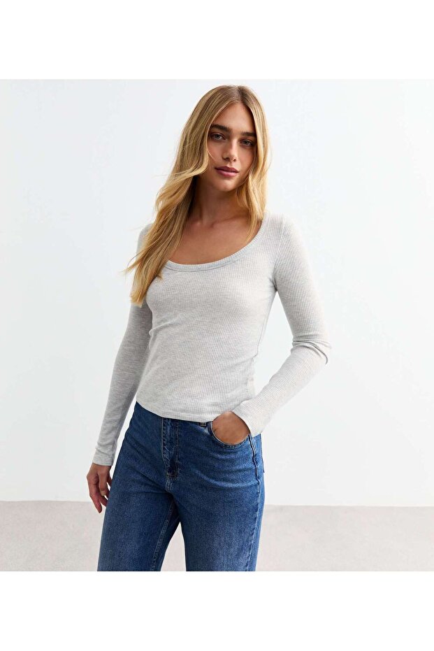 Women's Gray Melange Long Sleeve, Deep Pool Neck Blouse, Ribbed Camisole Fabric
