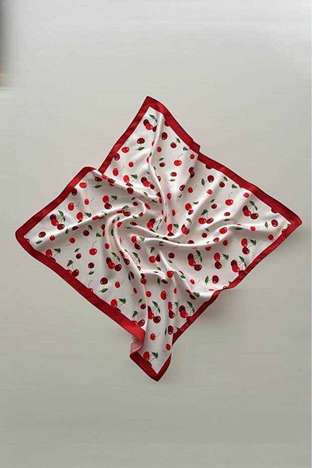 باندانا بنمط الكرز - 2