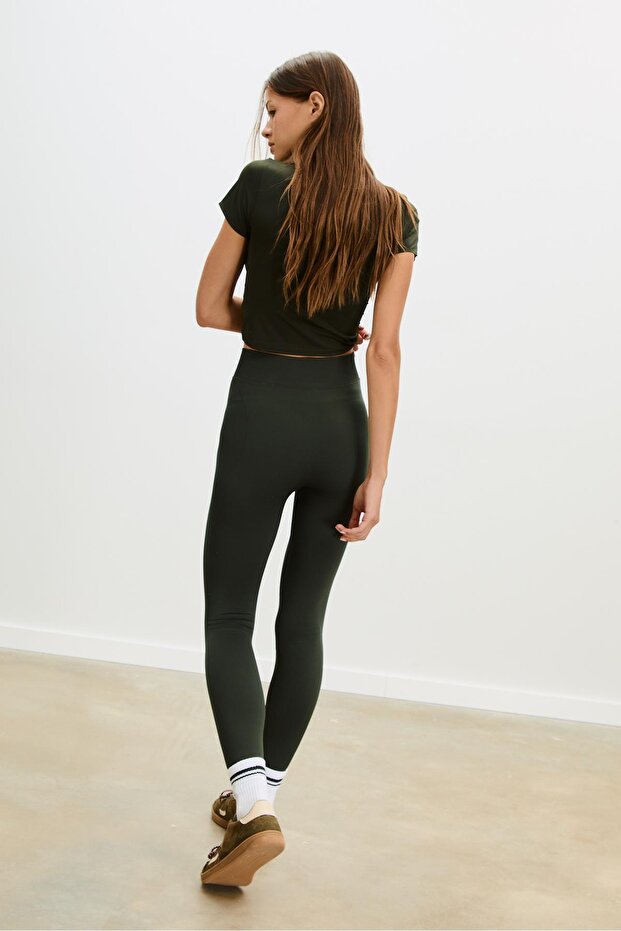 Yüksek belli, yumuşak şekillendirici tayt - 4