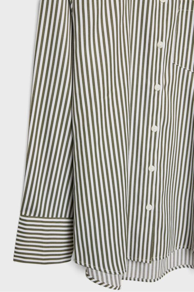 Çizgili poplin kumaşlı, cepli basic gömlek - 8
