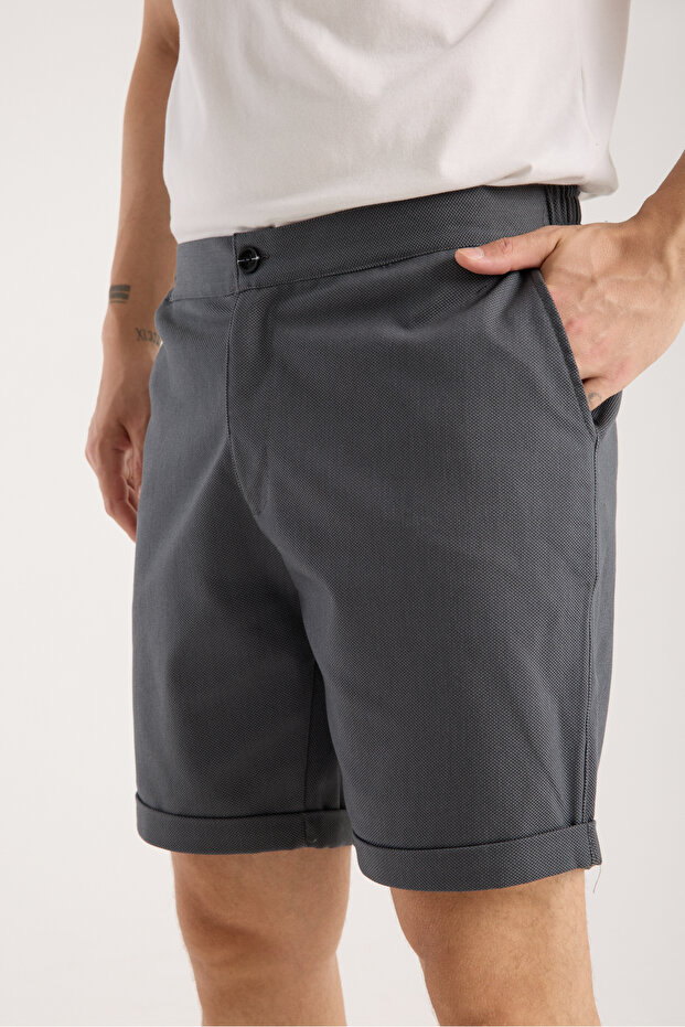 Men's Elastic Waist Buttoned Gabardine Pocket Shorts