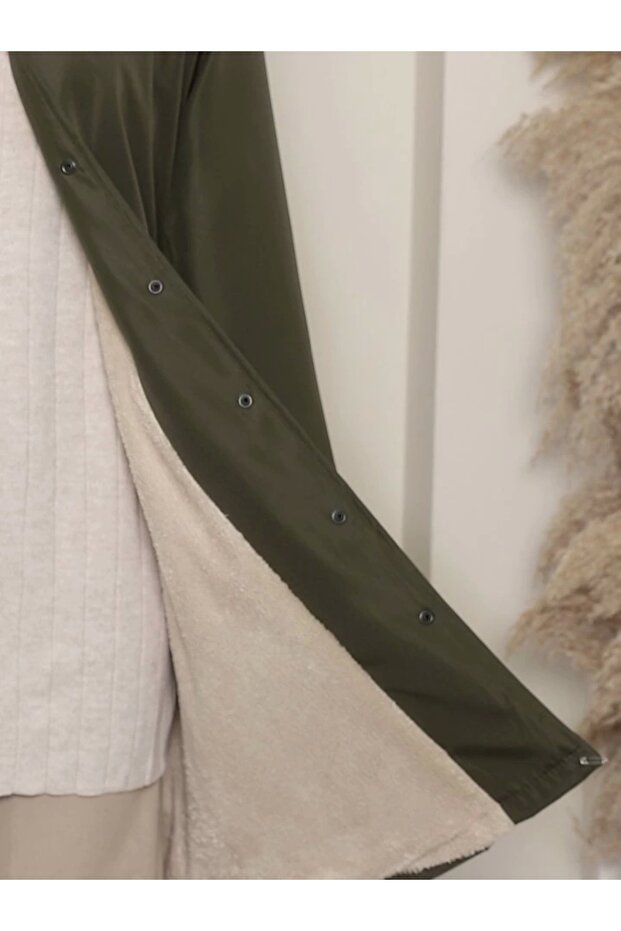 معطف قصير بغطاء للرأس وجيب بزر كبس - كاكي - 2