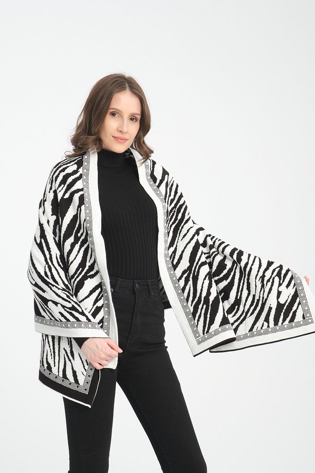 T-Crazy Knitwear Zebra Desen Çift Katlı ve Çift Yüzlü Triko Örme Omuz Şalı - 5