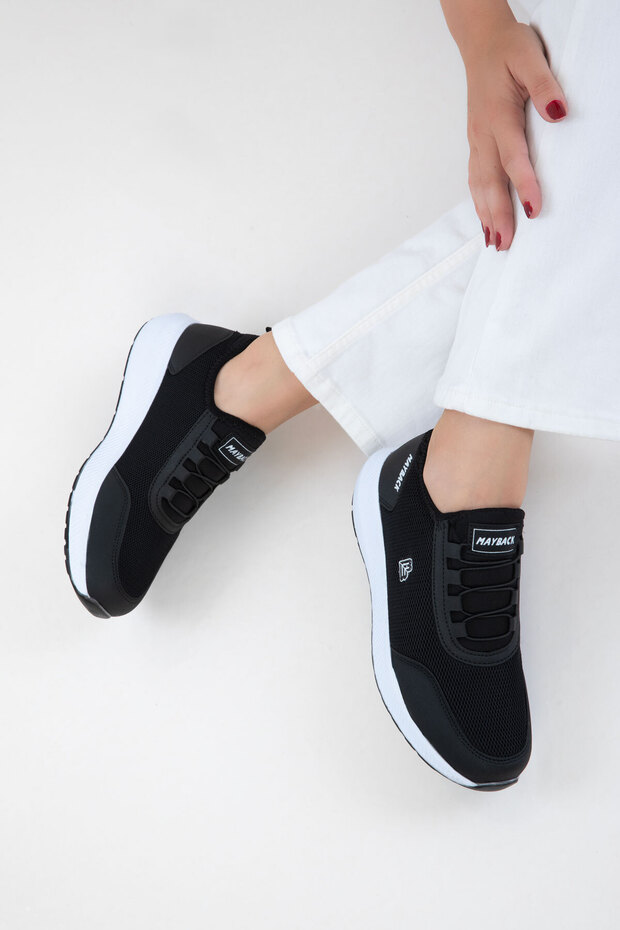 Schwarzer Damen-Sneaker 20779 - 1