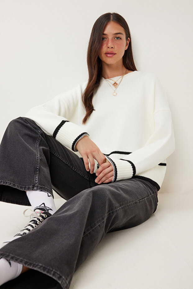 Women's Ecru Stripe Detailed Knit Sweater PF00041