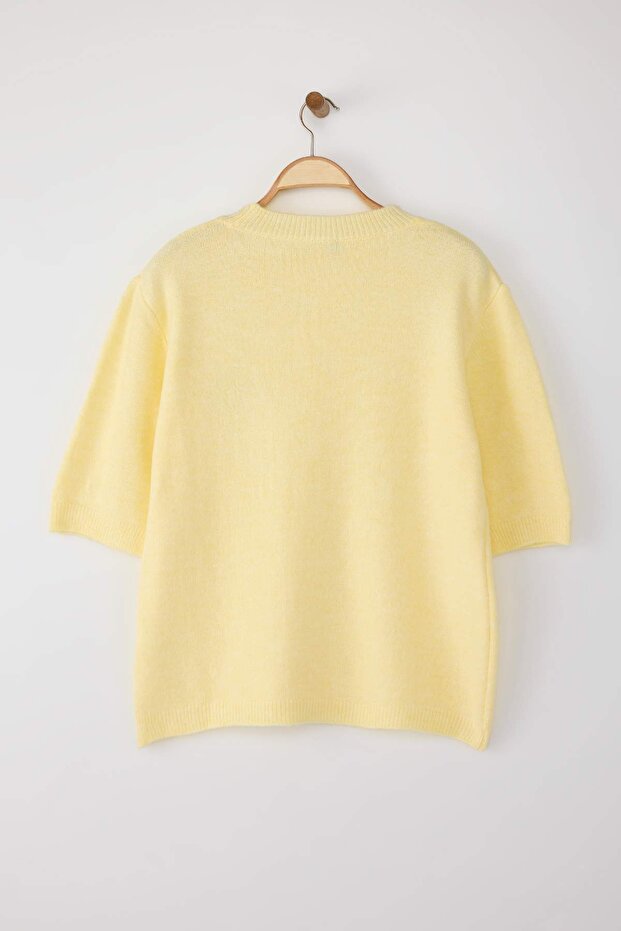 Tenký úpletový svetr s vyšívanou mašlí TBBAW26AN00007 - 7