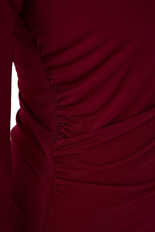 Bordo Dik Yaka Büzgü Detaylı Vücuda Oturan Örme Büyük Beden Bluz TBBAW25AF00014 - 6