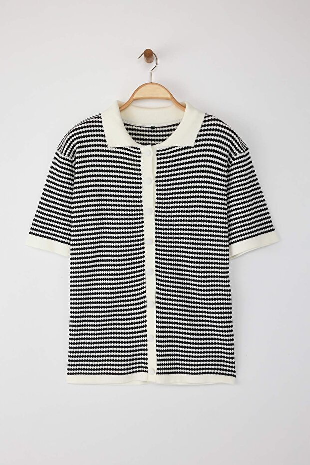 Siyah-Krem Polo Yaka Çizgili Mevsimlik Triko Bluz TBBSS25AF00115 - 5