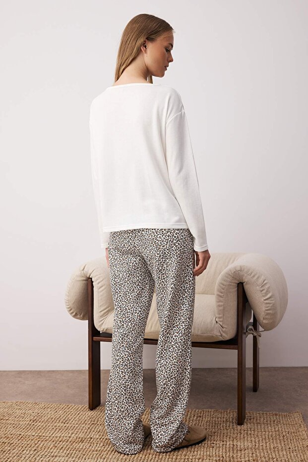 Çok Renkli Pamuklu Leopar Desenli Kalpli Uyku Bantlı Örme Pijama Takımı THMAW25PT00223 - 5
