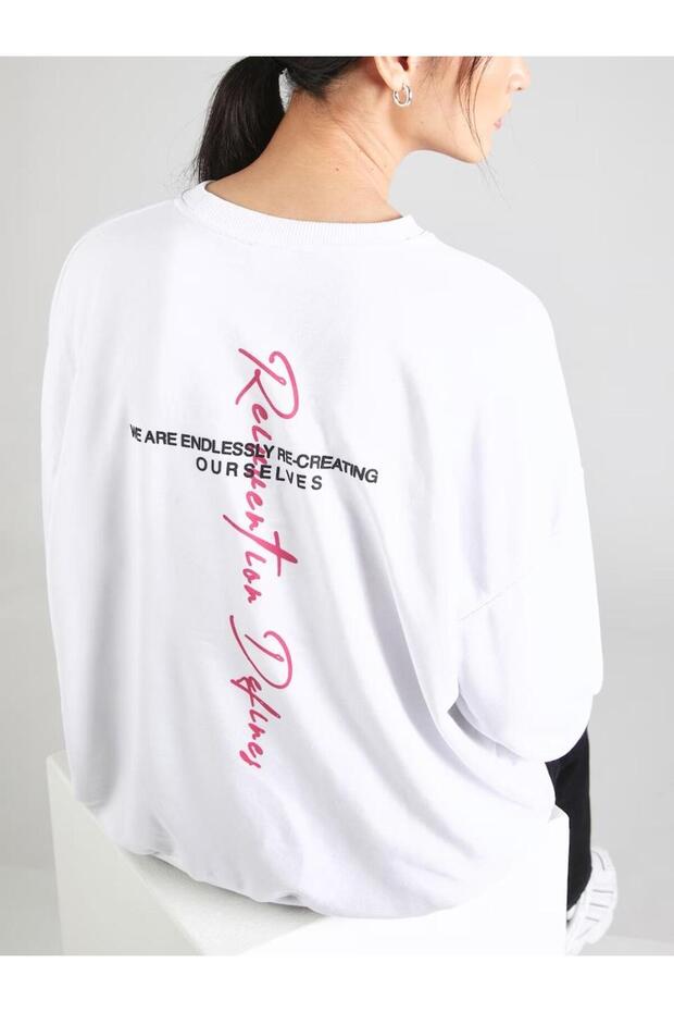 SECEPE Kadın oversize Arkası baskılı Sweatshırt - 2