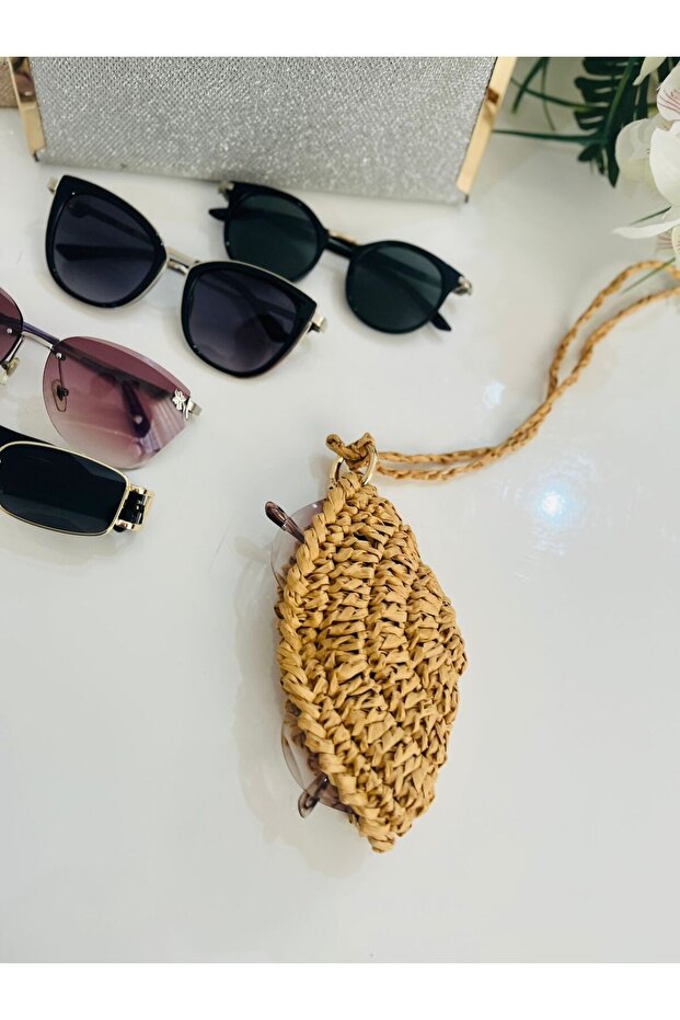 Handmade Glasses Holder - 4