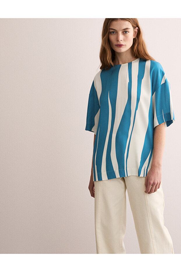 Çizgi Detaylı Bluz - 4