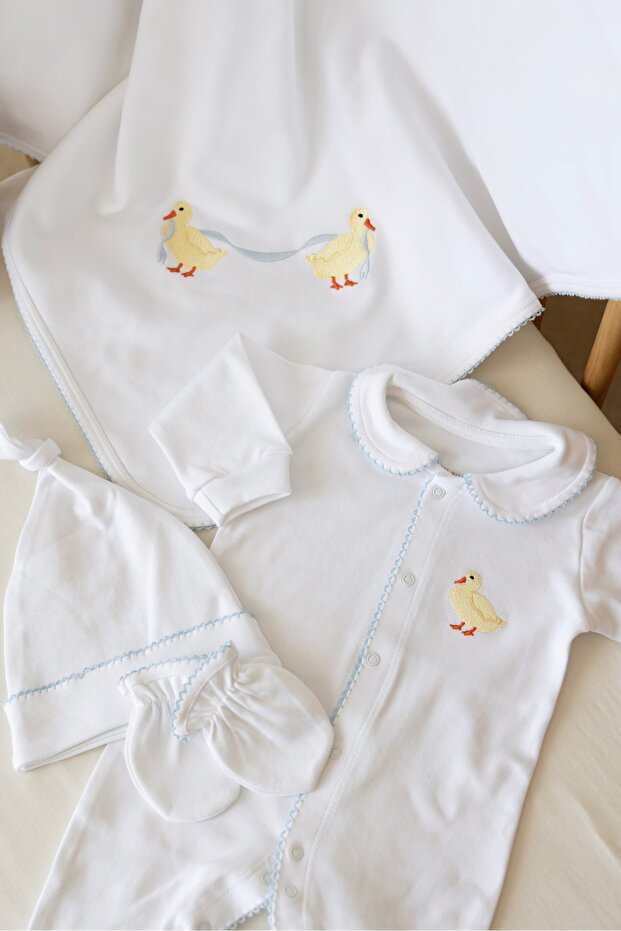 Duck Embroidered 4-Piece Newborn Set, Gift Hospital Discharge Set, 100% Cotton – 0-3 Months