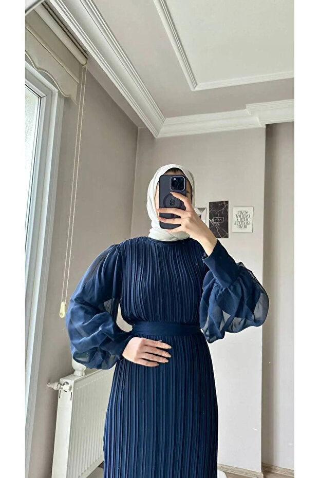 Piliseli Şifon Elbise - 2