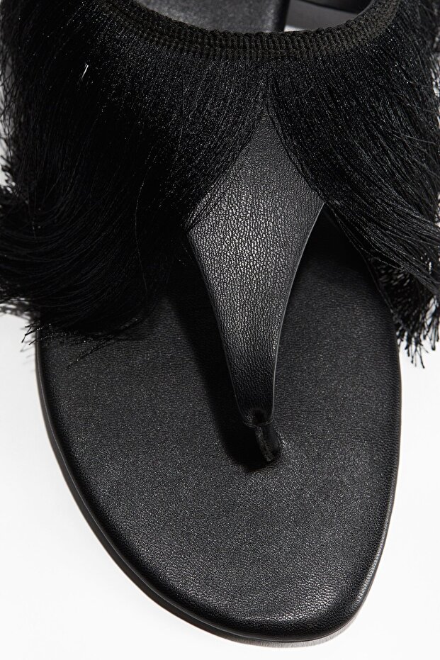 Püsküllü Sandalet - 3