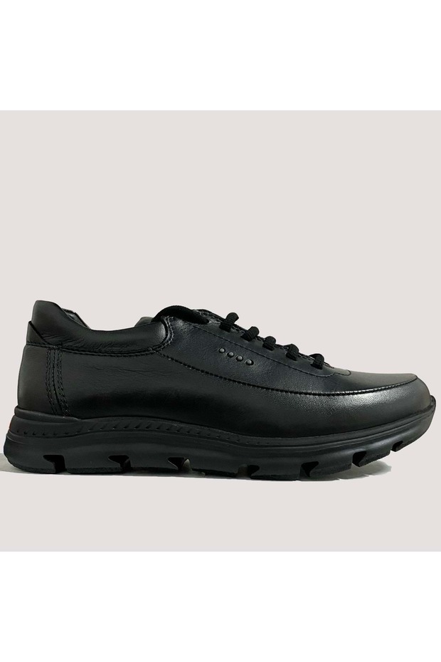 3395 Women's Leather Casual Shoes - Black - 39