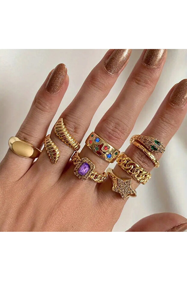 Yner 7 Piece Gold Snake Star Detailed Ring Set
