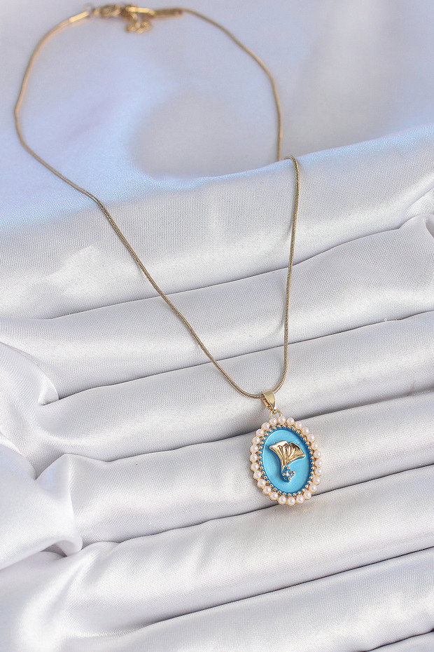 Golden Steel Blue Enamel Pearl Floral Portrait Necklace with Zircon for Elegant Woman