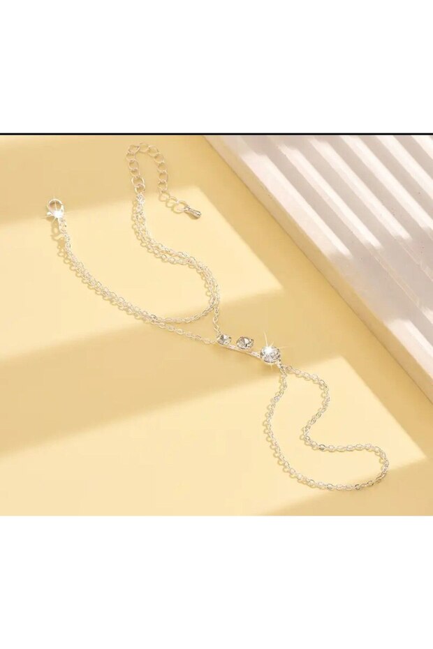 Elegant Modern Women's Shahmeran Bracelet Design Chain Accessory