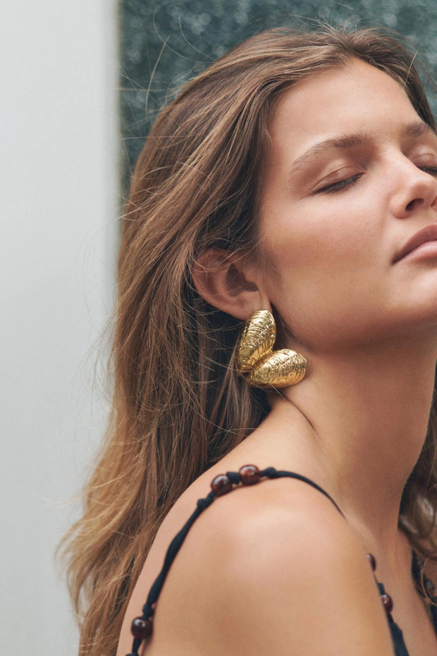 Gold Color Mussel Earrings
