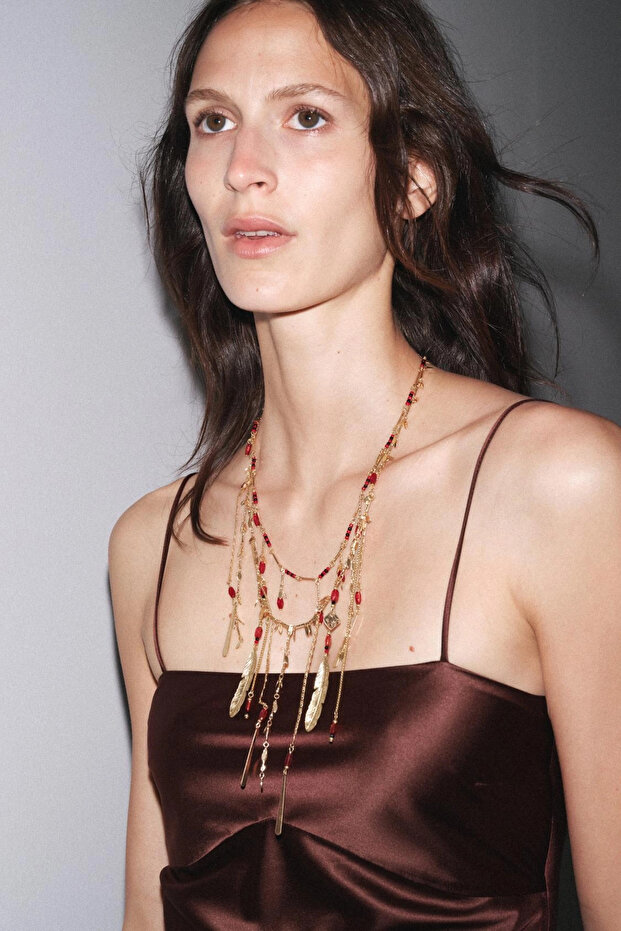 Çoklu Charmlı Kolye - 1