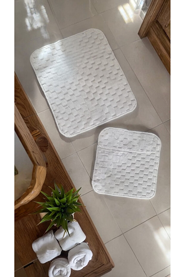 Bonny Soft and Absorbent White 2-Piece Floor Mat Set – Modern, Stylish and Non-Slip Surface 60X90 & 50X60 cm