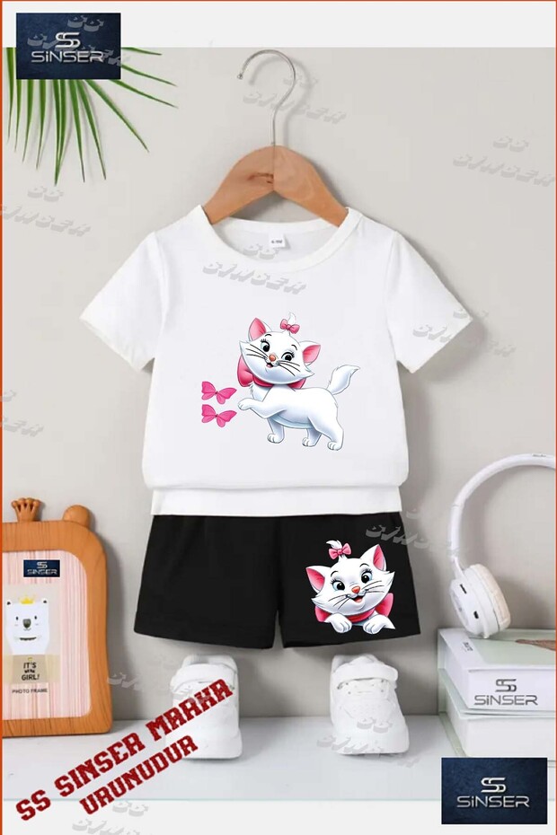 Children's Unisex “Cat Ribbon Butterfly“ Custom Printed Crew Neck T-Shirt - Shorts Set