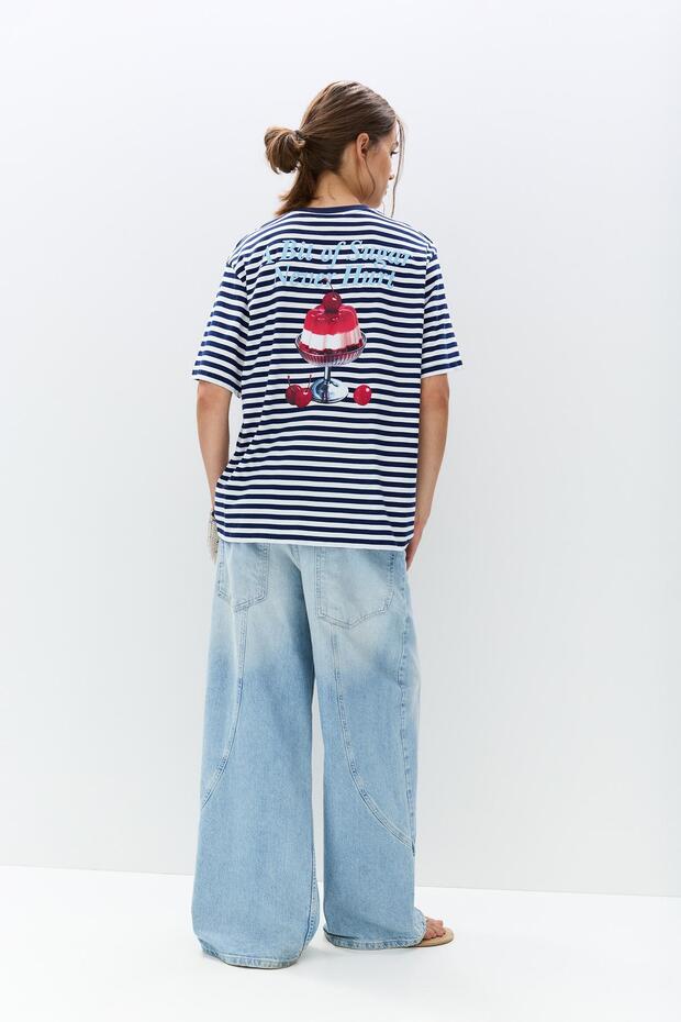 Çizgili kirazlı tişört - 4