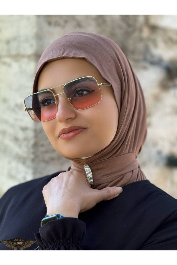 ربط هيقاب العظم عليه الحجارة