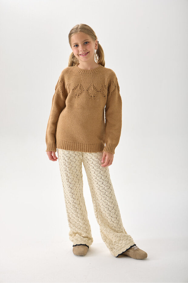 Girls' Knitwear Sweater - Crew Neck and Long Sleeve Casual Model